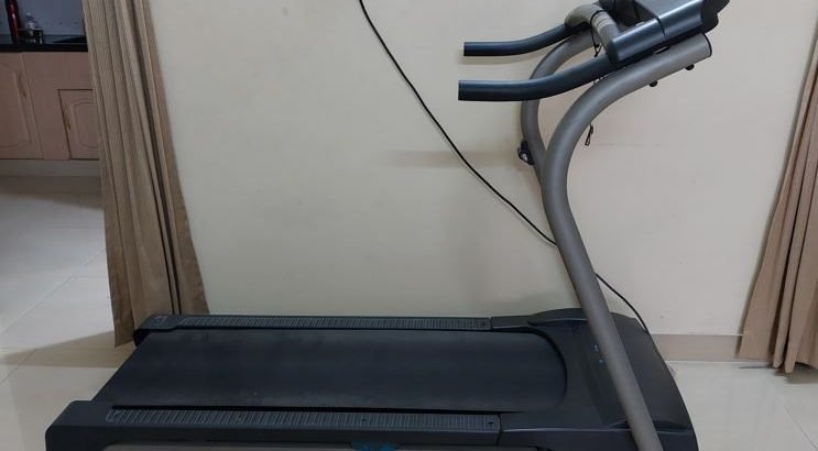 Weslo cadence S6 foldable treadmill with Bill
