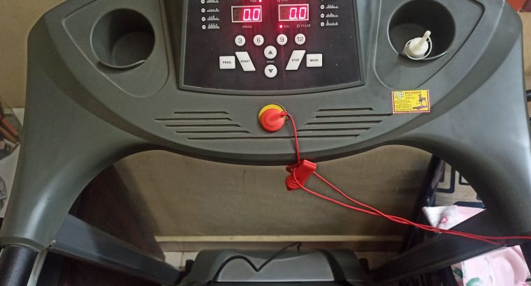 Cardio World Hydrolic Cw 121 Motorised Treadmill