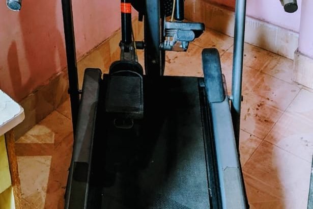 Urgently want to sell my manual treadmill.