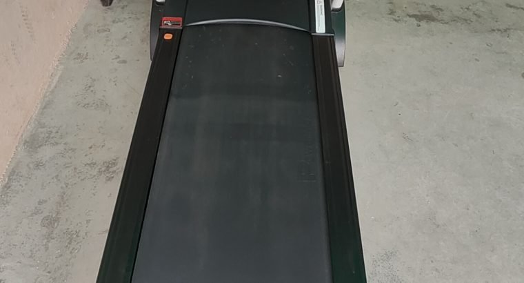 Almost new Powermax TDA 255 treadmill available