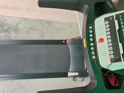 Almost new Powermax TDA 255 treadmill available