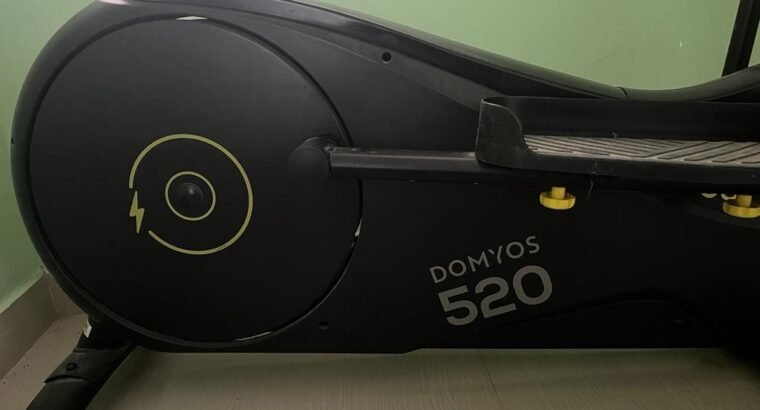 Self-Powered Smart Cross Trainer 520 DOMYOS DECATH