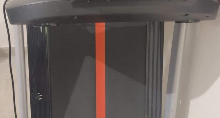 MAXPRO PTM405 Folding Treadmill in great condition