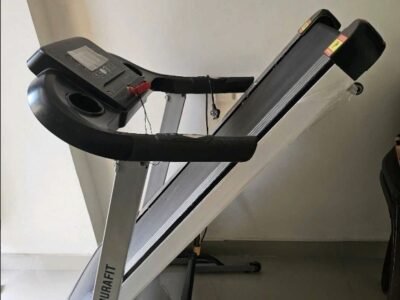 Durafit treadmill – 5HP, 120kg – good condition