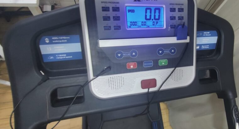 AFTON Xterra TR 220 Treadmill (Black)