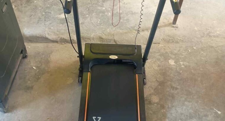 Motorized Treadmill for Sale – Excellent Condition