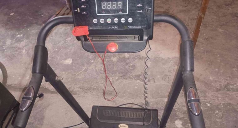 Motorized Treadmill for Sale – Excellent Condition