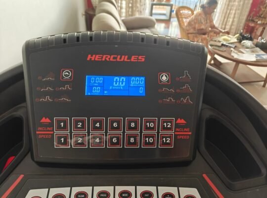 Gently Used 3.0 HP Motorized Treadmill-15% Incline